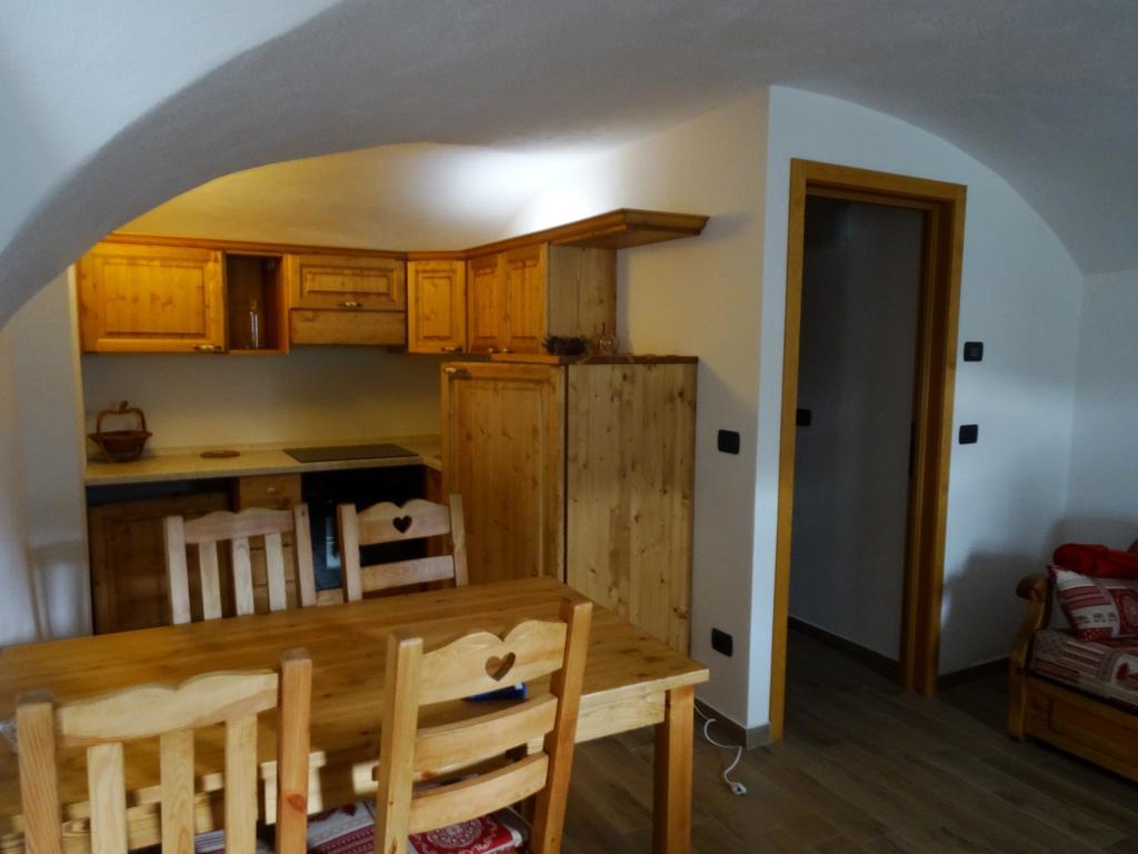 Pays Du Grand St Bernard Villa Saint-Rhemy-En-Bosses Exterior foto