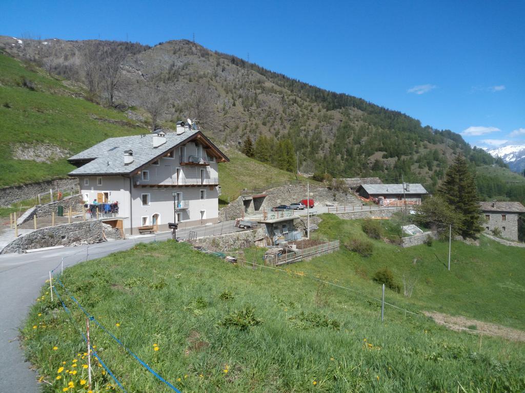 Pays Du Grand St Bernard Villa Saint-Rhemy-En-Bosses Exterior foto